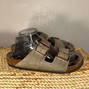 Birkenstock Arizona top Brown Suede Sandals